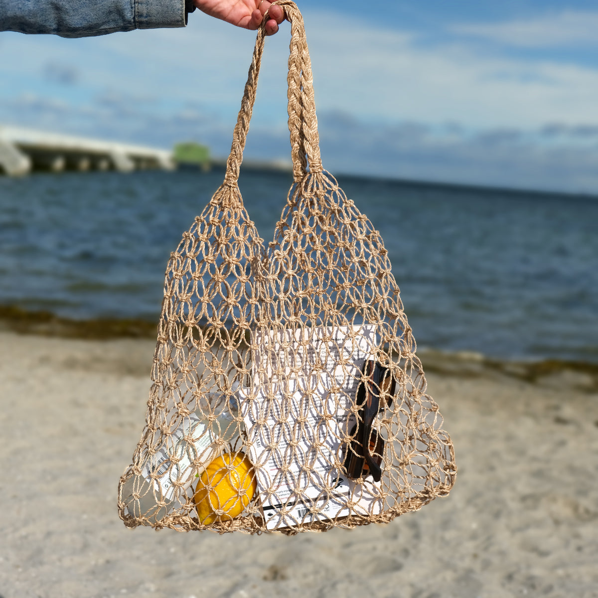 Mila | Natural Macramé Tote with Net Pattern | Handwoven Abaca Bag