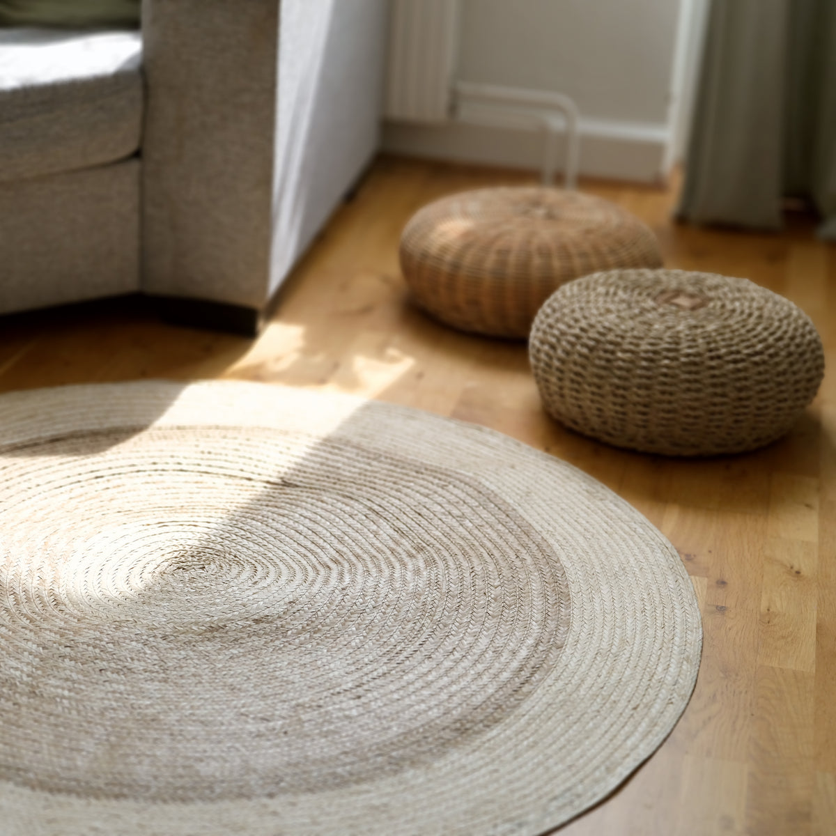Multi-Tone Round Rug  | Handwoven Pandan Rug